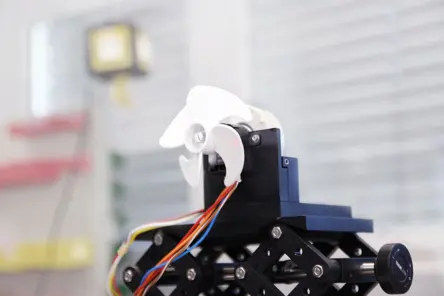 Optical Derotator for laser scanning vibration measurement on rotating structures